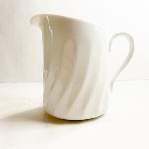 CORNING Creamer / Pitcher - White Swirl Decor - Enhancement